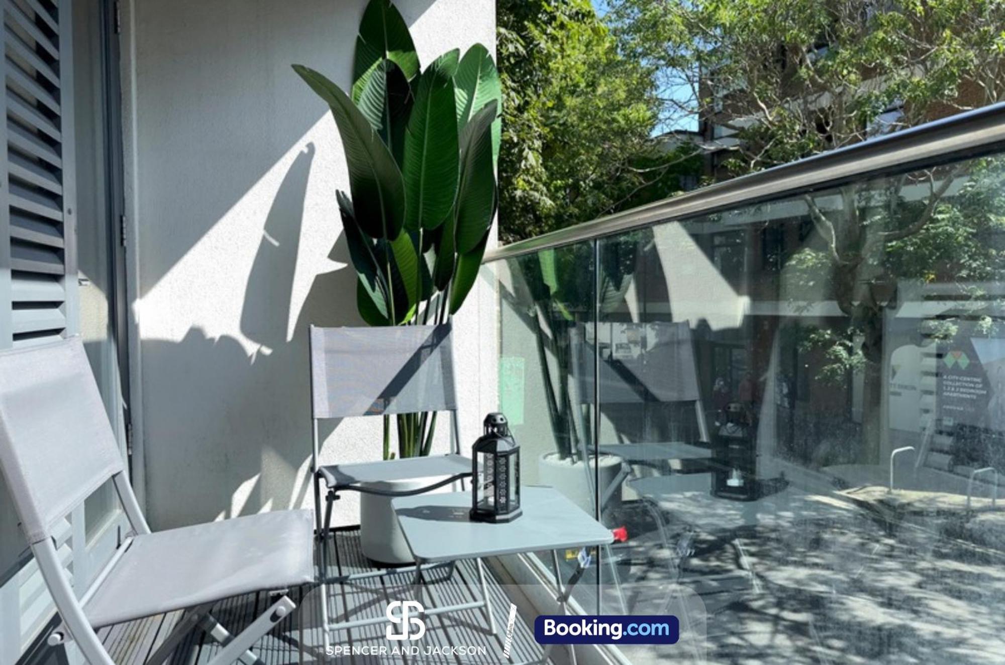 1 Bedroom City Centre Apartment Near The University And Bodleian Library By Spencer And Jackson Short Lets & Serviced Accommodation Oxford Ngoại thất bức ảnh