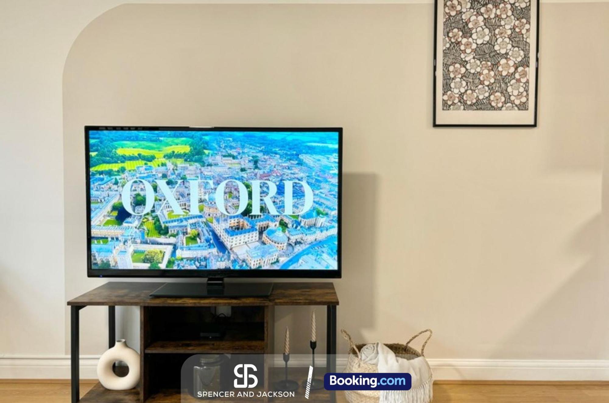 1 Bedroom City Centre Apartment Near The University And Bodleian Library By Spencer And Jackson Short Lets & Serviced Accommodation Oxford Ngoại thất bức ảnh