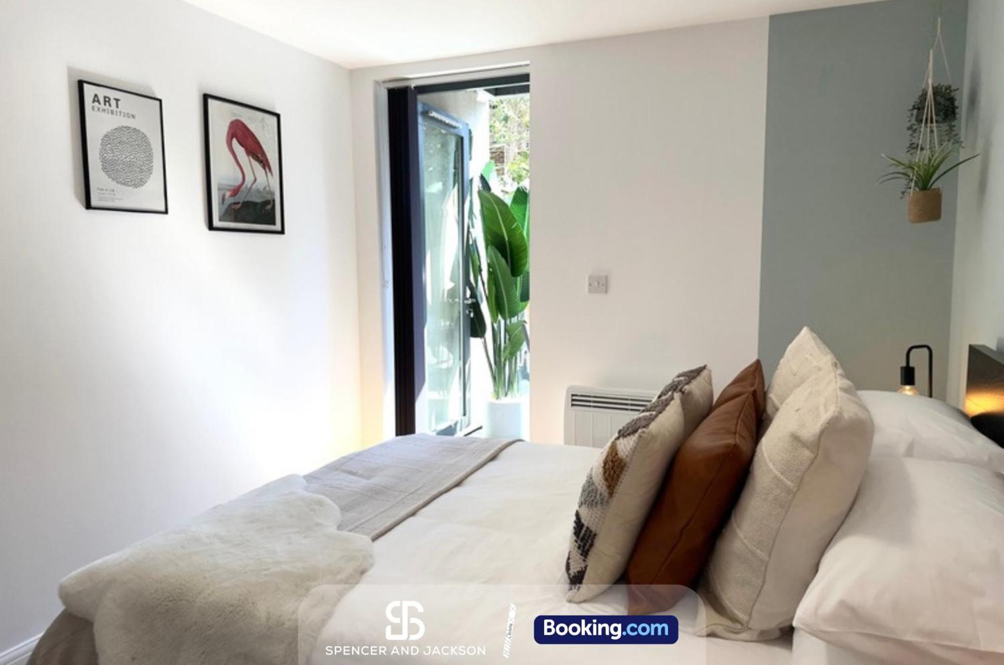 1 Bedroom City Centre Apartment Near The University And Bodleian Library By Spencer And Jackson Short Lets & Serviced Accommodation Oxford Ngoại thất bức ảnh
