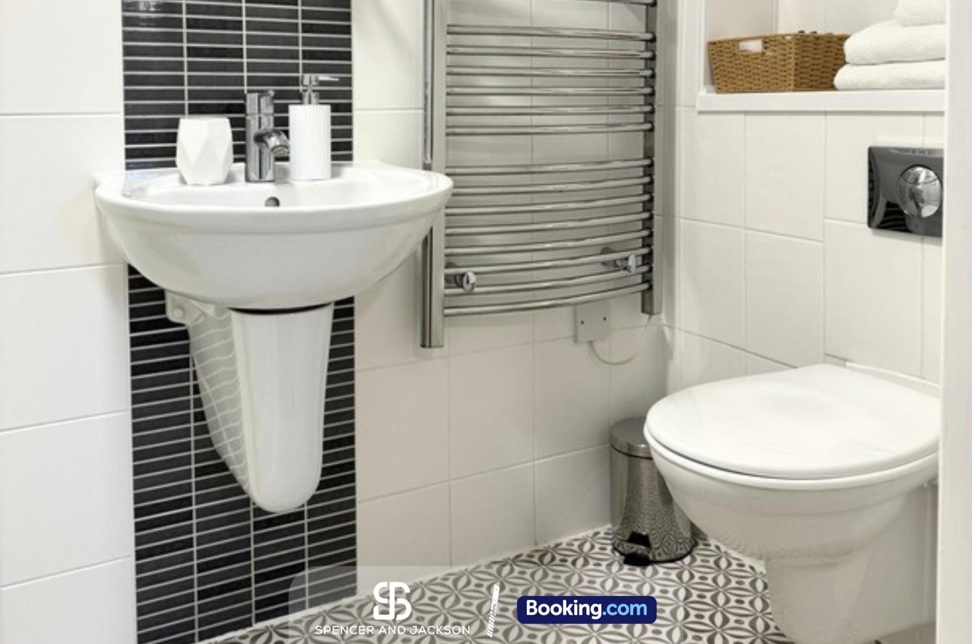 1 Bedroom City Centre Apartment Near The University And Bodleian Library By Spencer And Jackson Short Lets & Serviced Accommodation Oxford Ngoại thất bức ảnh
